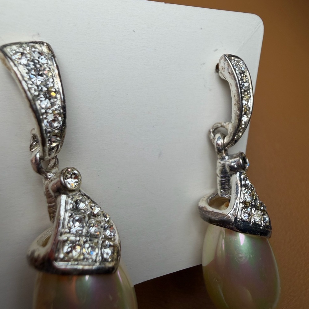 Vtg Signed Roman Faux Pearl & Rhinestone Drop Dangle Pierced Earrings - Picture 4 of 12